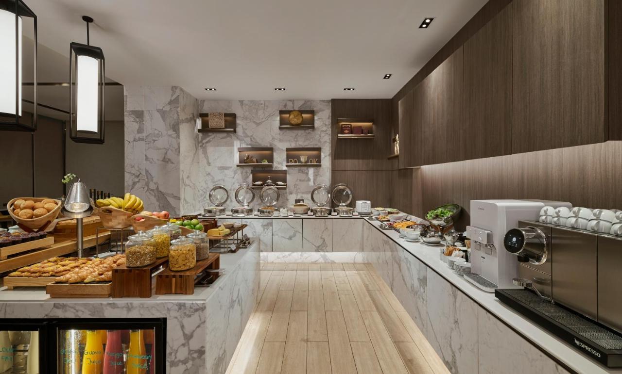 Pan Pacific Serviced Suites Kuala Lumpur Ngoại thất bức ảnh 3D rendering of a buffet