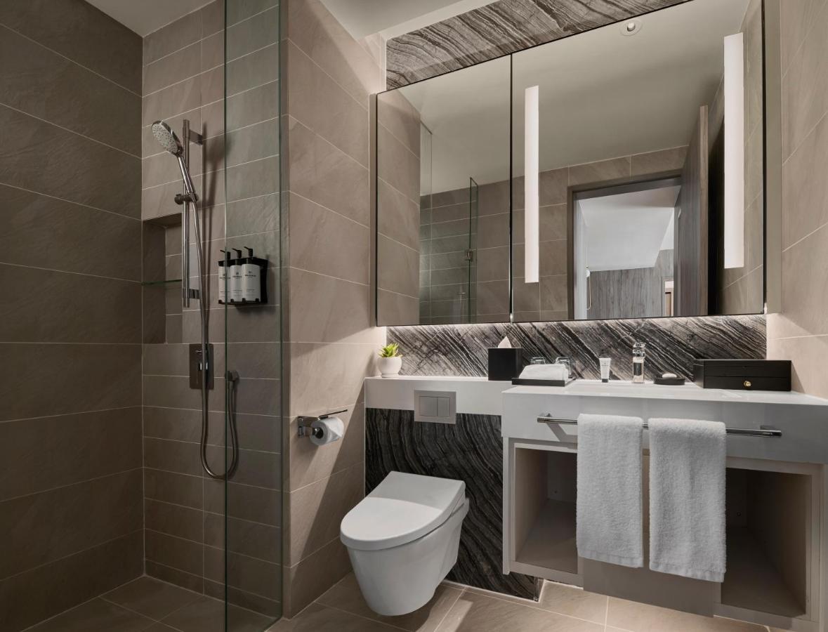 Pan Pacific Serviced Suites Kuala Lumpur Ngoại thất bức ảnh Bathroom